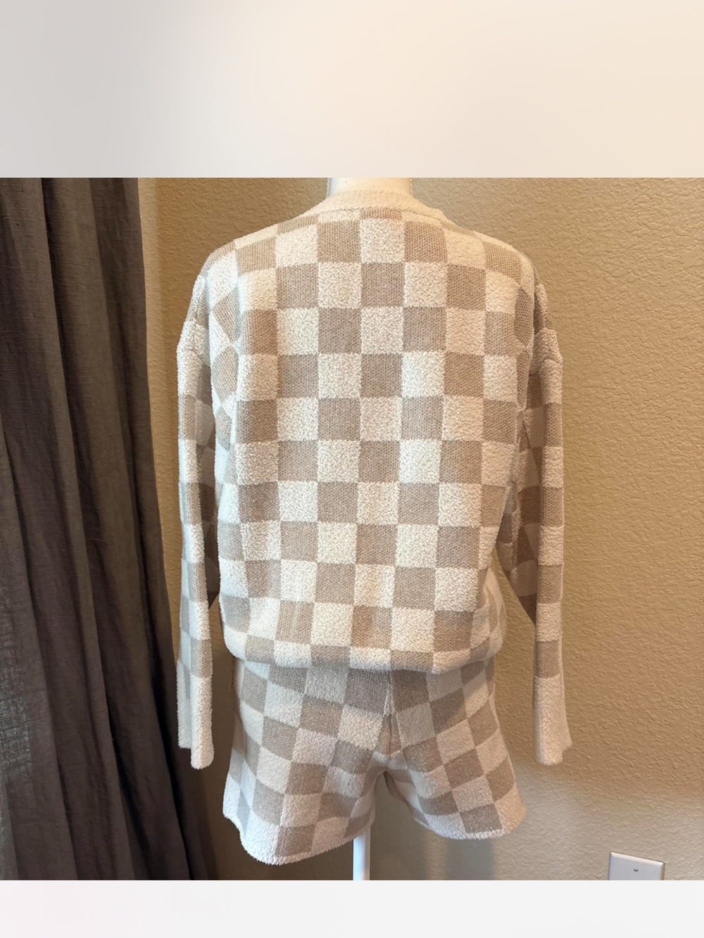 Barefoot Dreams Beige & Cream Checkerboard Knit Lounge Set - Picture 2 of 4